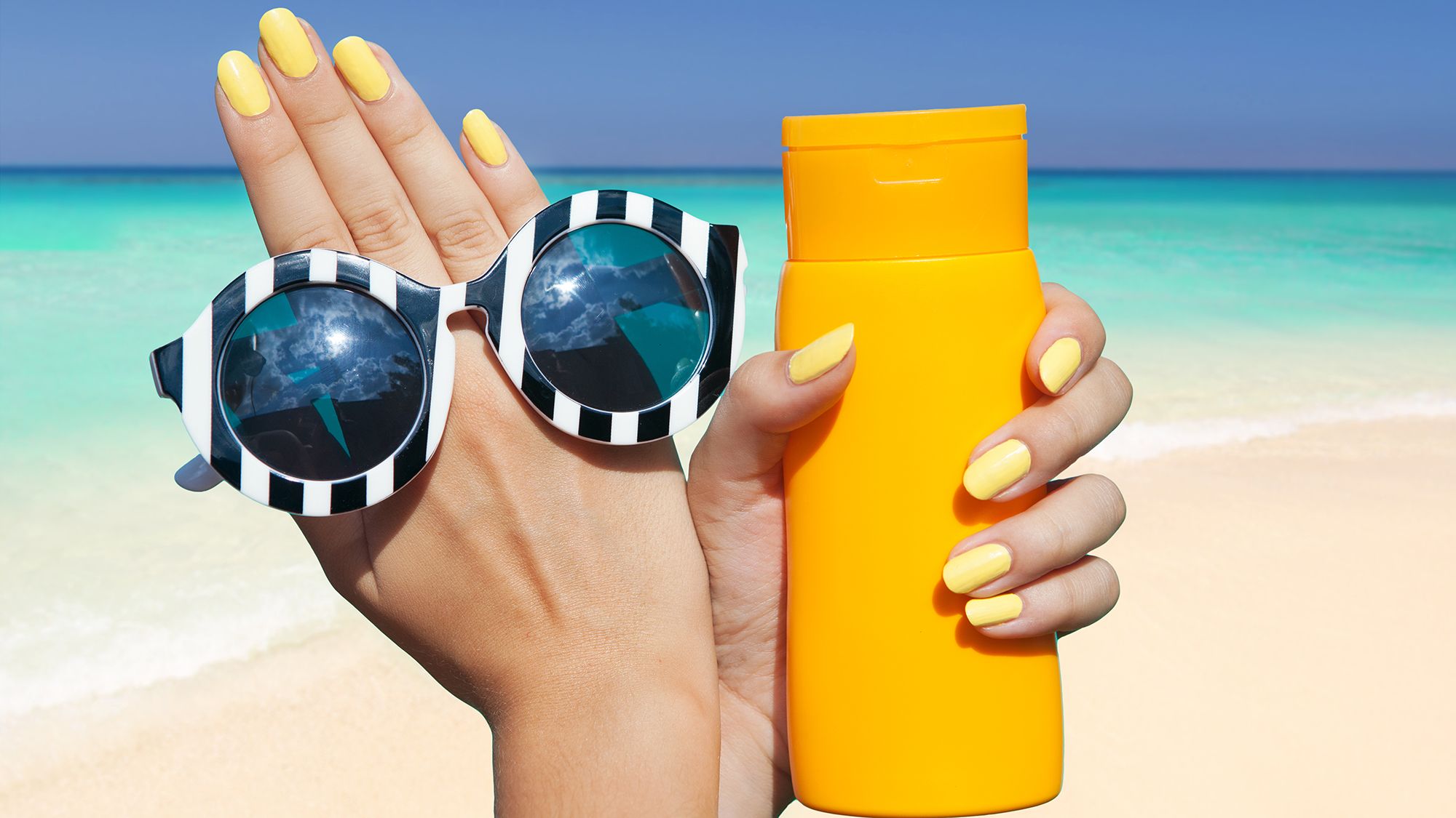 des lunettes de soleil