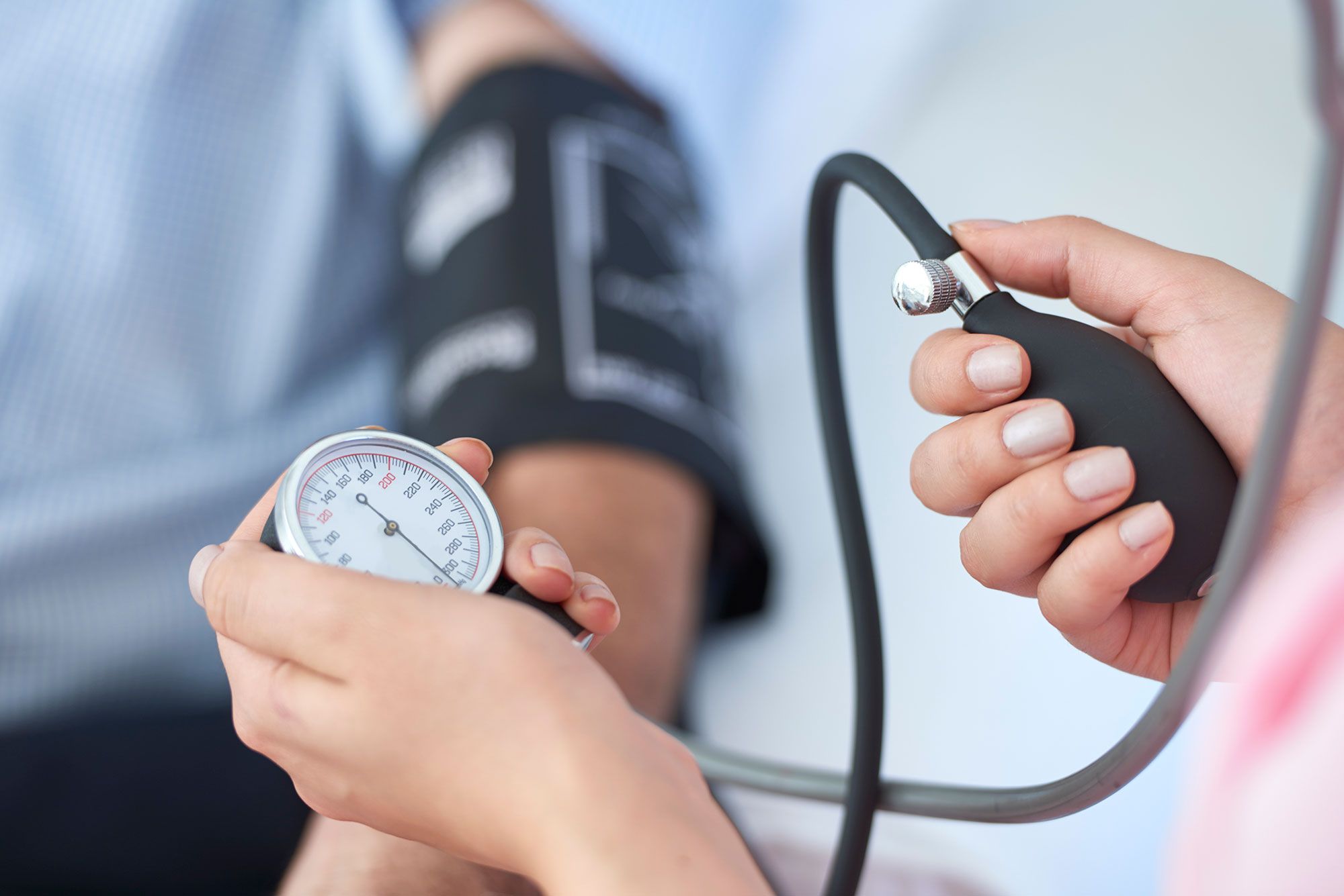 contrôle de la santé de la pression artérielle