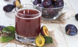 Smoothie aux prunes et au fenouil