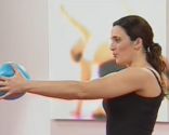 exercices de balle et étirements pour les enfants