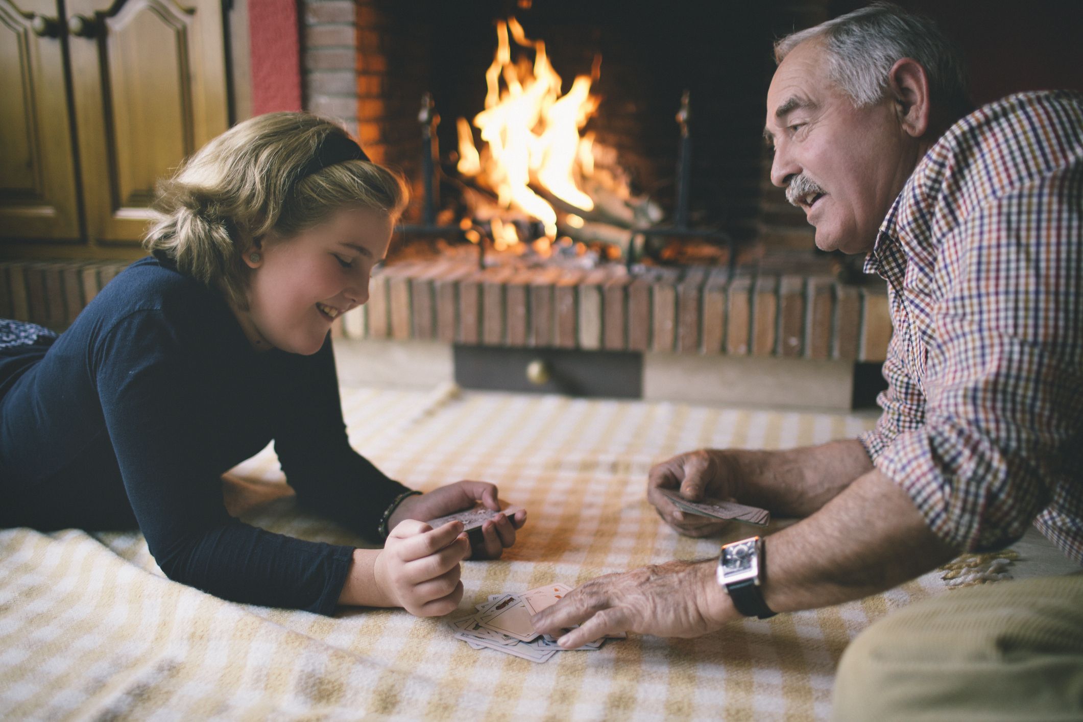 jouer aux cartes à Noël