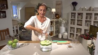 Mettez la pomme dans l'eau - digestif naturel